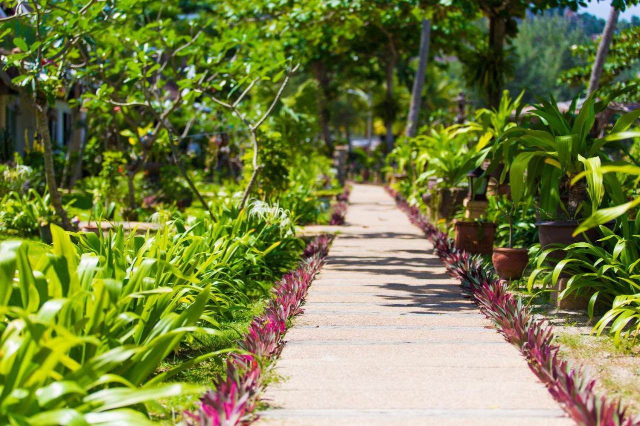 Andaman Bangtao Bay Resort Bang Tao Beach  Exterior photo