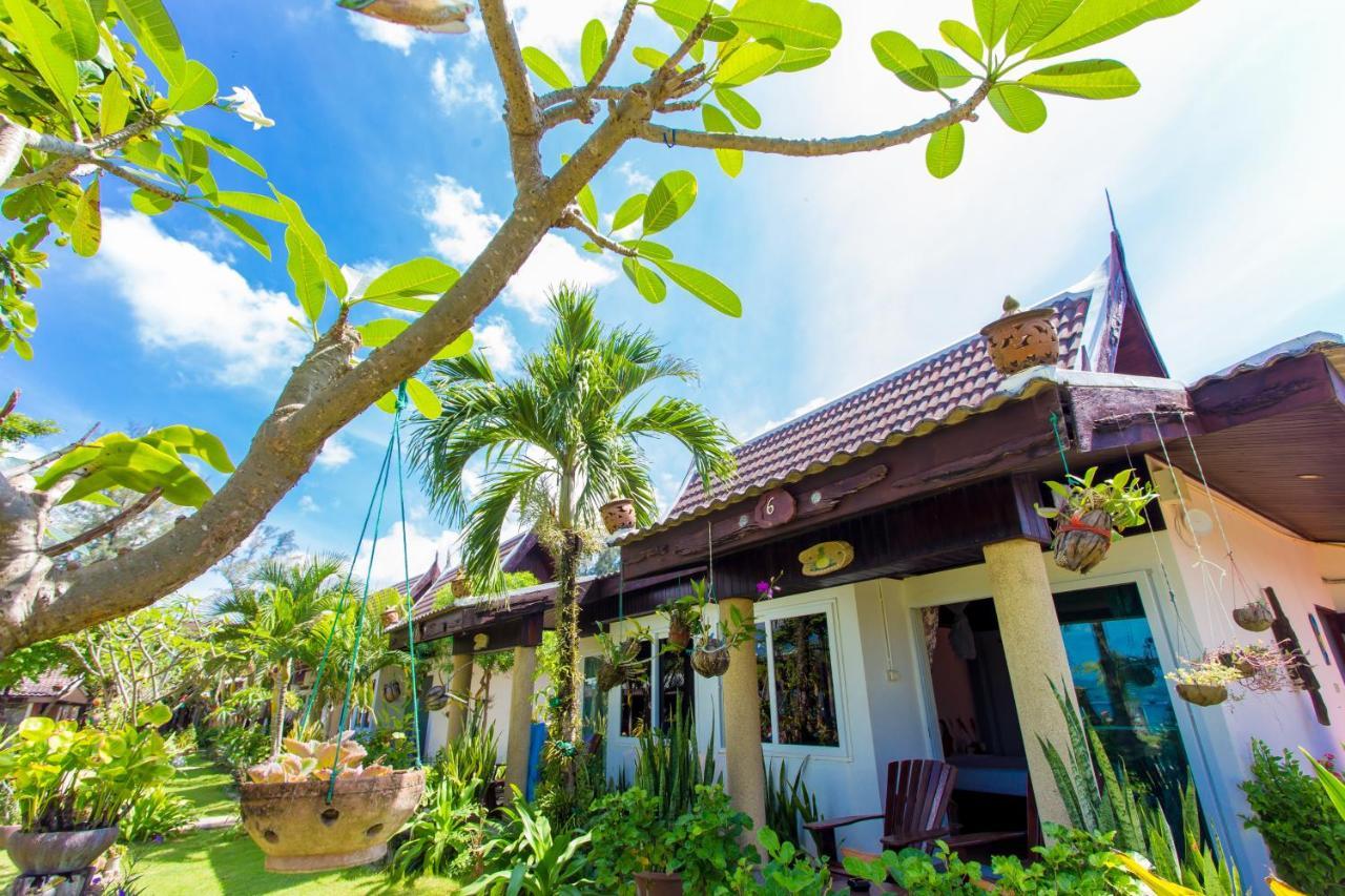 Andaman Bangtao Bay Resort Bang Tao Beach  Exterior photo