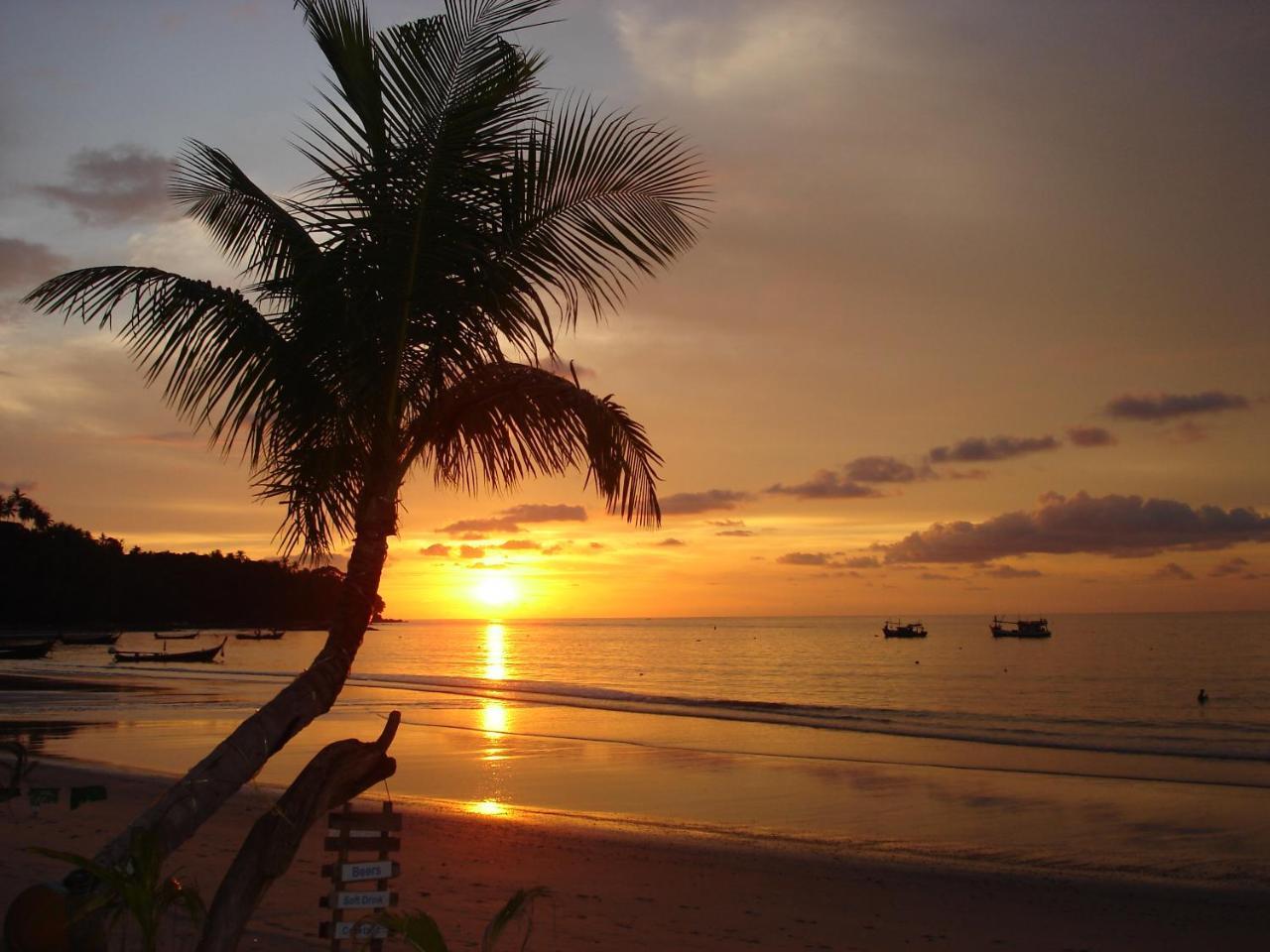 Andaman Bangtao Bay Resort Bang Tao Beach  Exterior photo