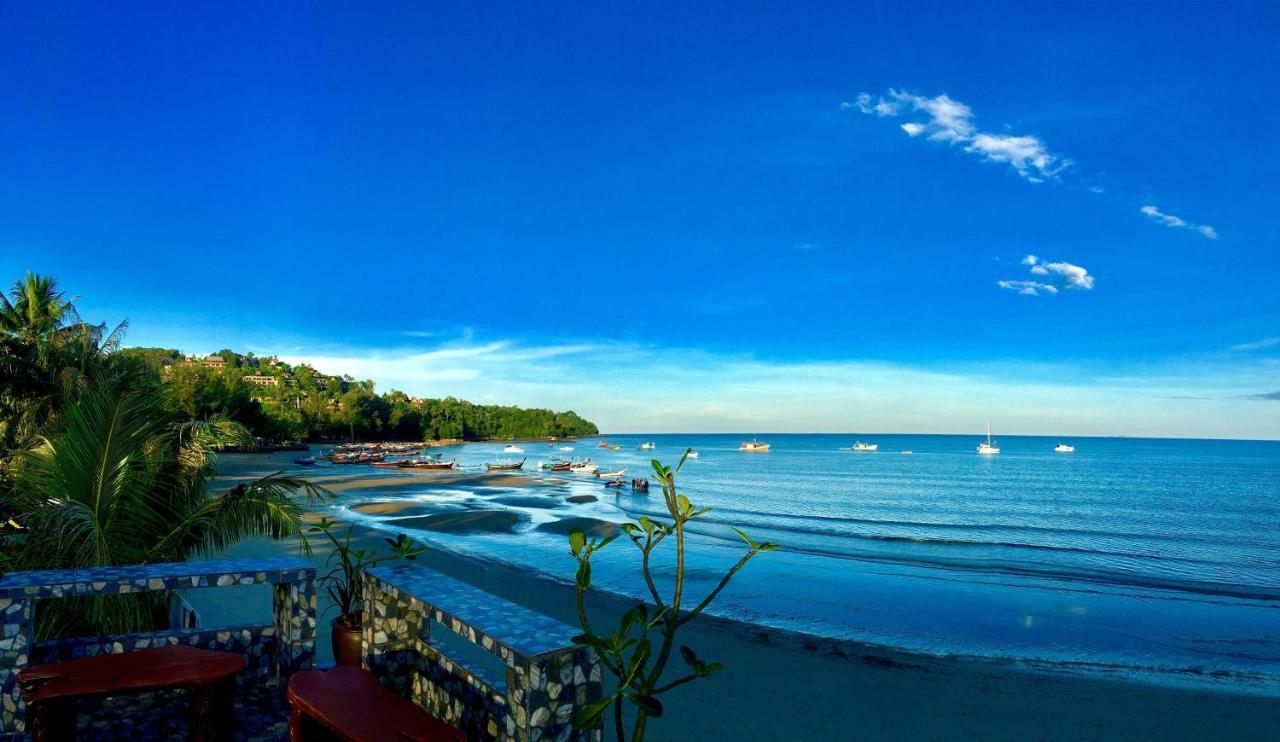 Andaman Bangtao Bay Resort Bang Tao Beach  Exterior photo